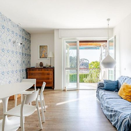 Sea View Apartment With Private Garden Камольи Экстерьер фото